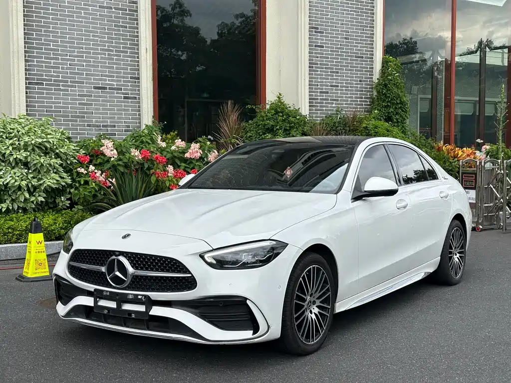 Mercedes-Benz C-Class 2023 — фото 1