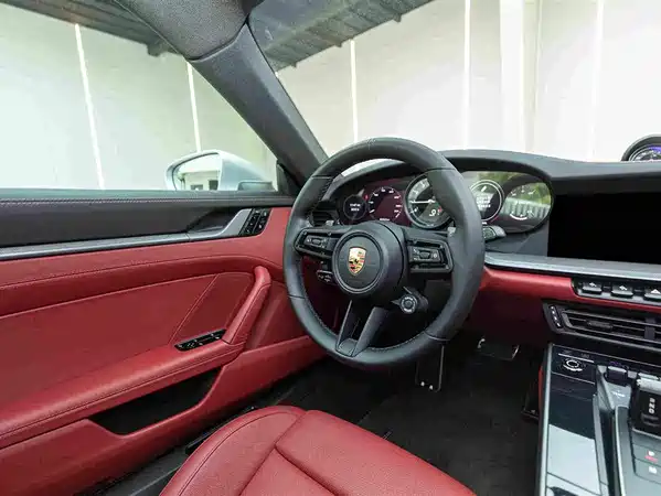 Porsche 911 2021