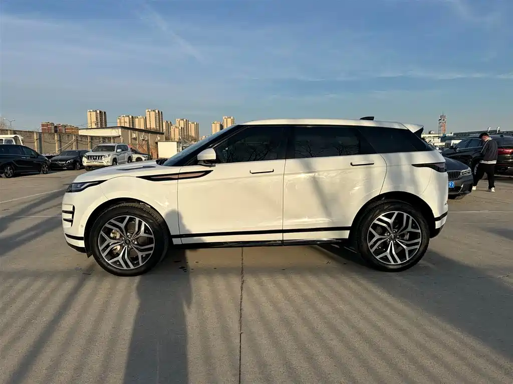 Land Rover Evoque 2020 — фото 7