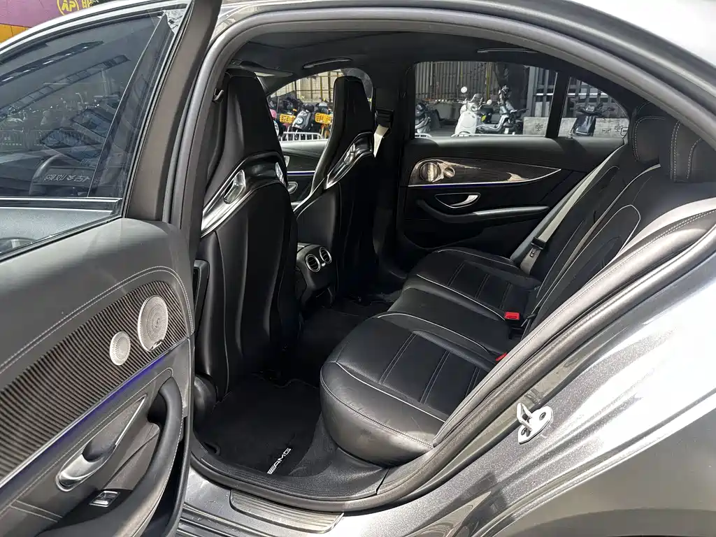 Mercedes-Benz E-Class AMG 2021 — фото 11