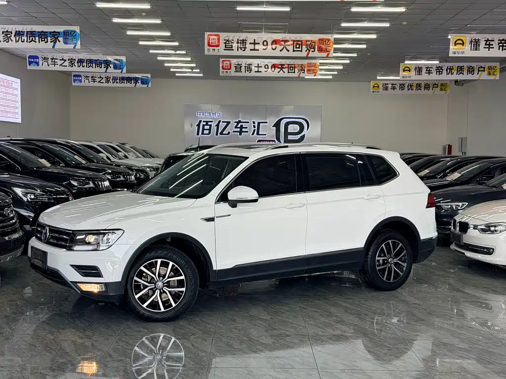 Volkswagen Tiguan L 2019 — фото 1
