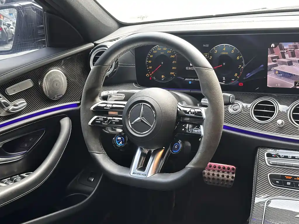 Mercedes-Benz E-Class AMG 2021 — фото 9