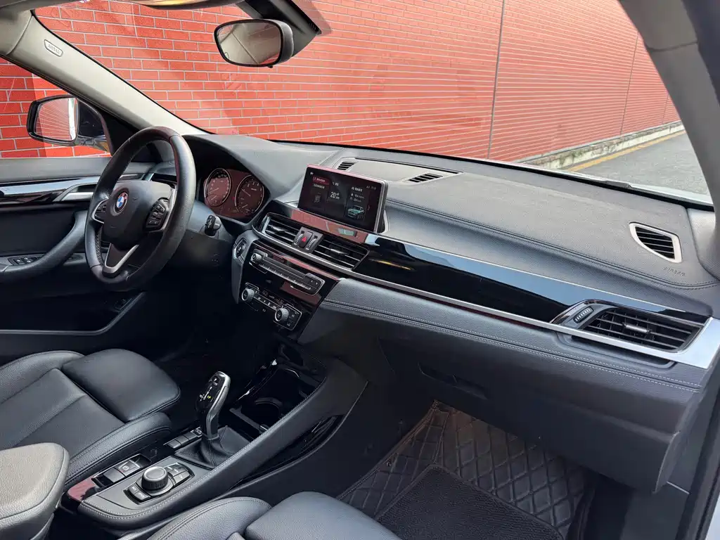 BMW X2 2019 — фото 14