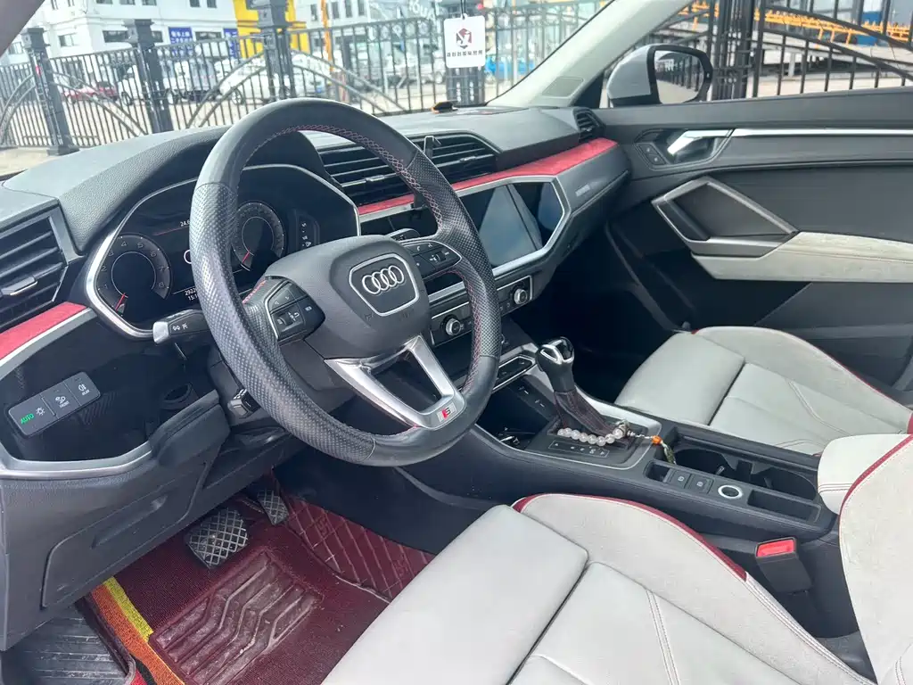 Audi Q3 Sportback 2022 — фото 13