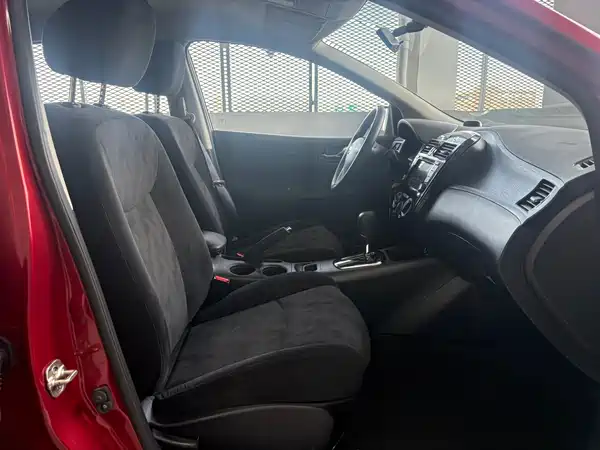 Nissan Tiida 2014
