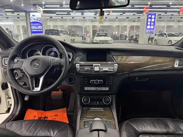 Mercedes-Benz CLS 2012