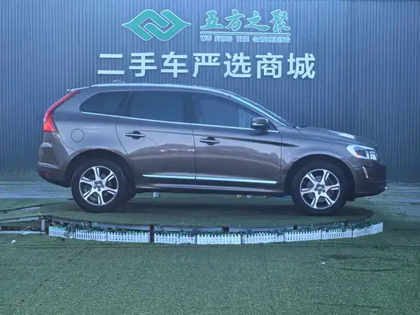 Volvo XC60 2015