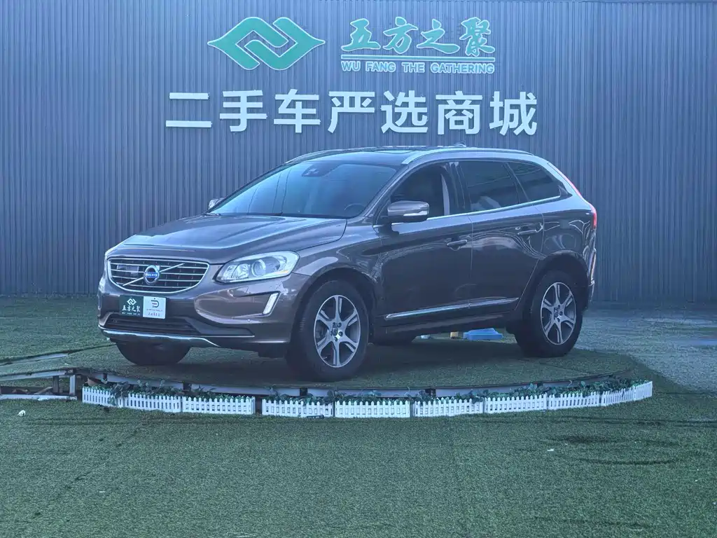 Volvo XC60 2015