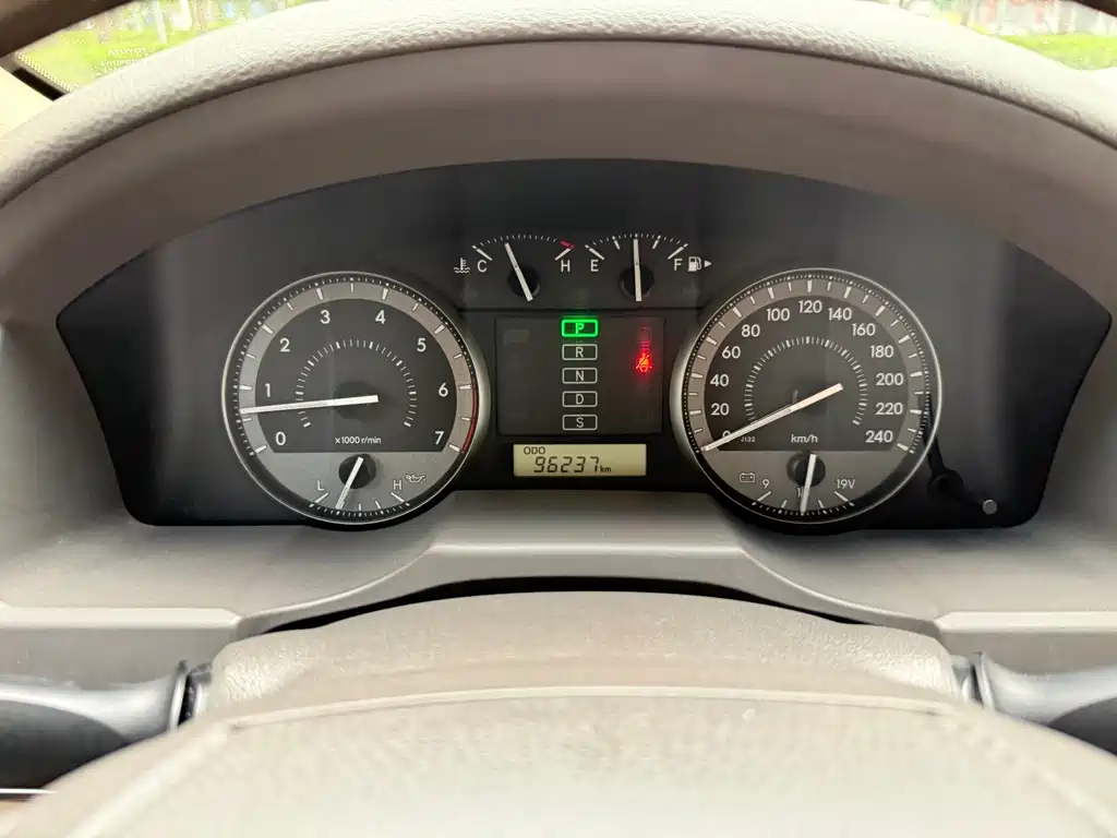 Toyota Land Cruiser 2020 — фото 15