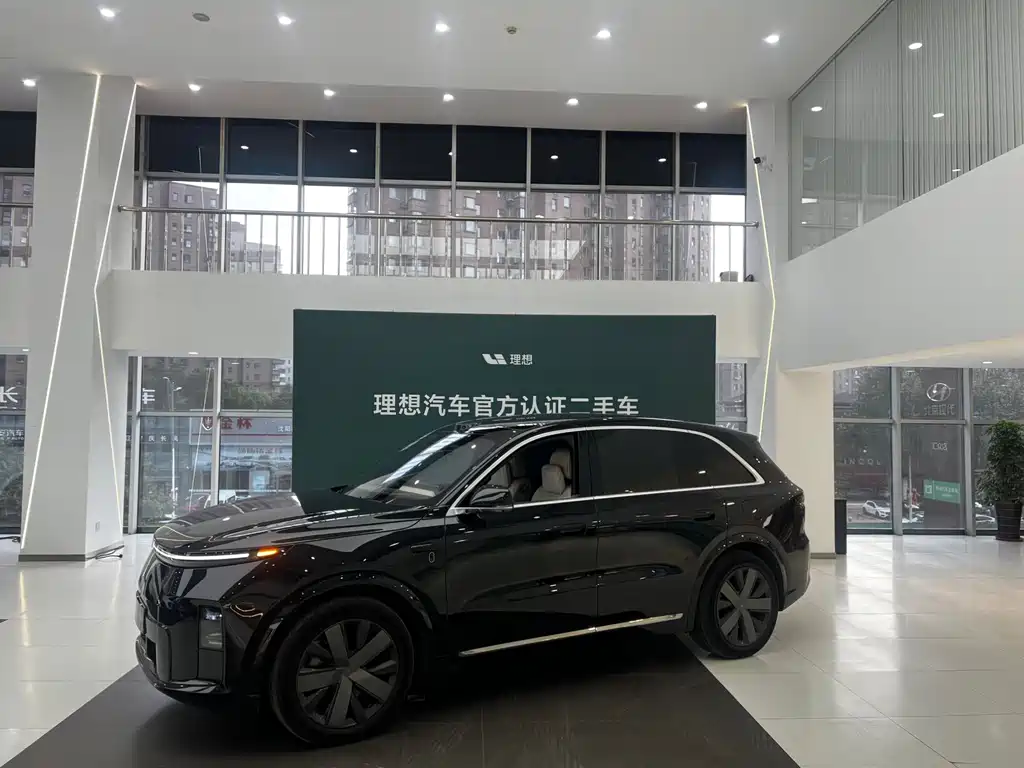 Li Auto L8 2026