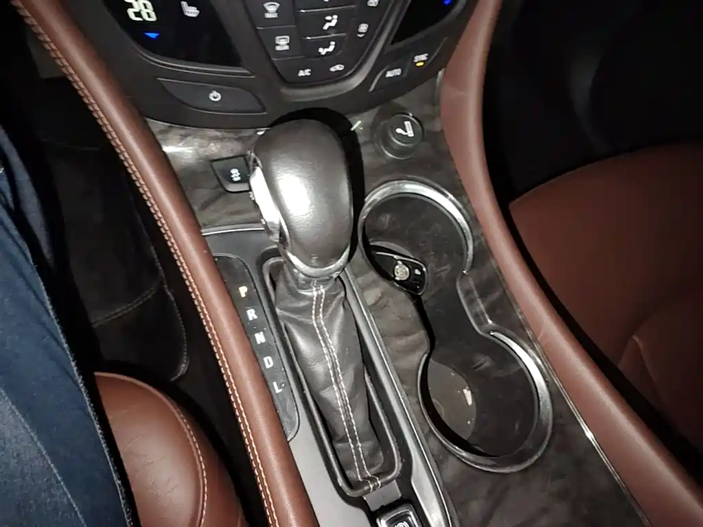 Buick Envision Plus 2015 — фото 14