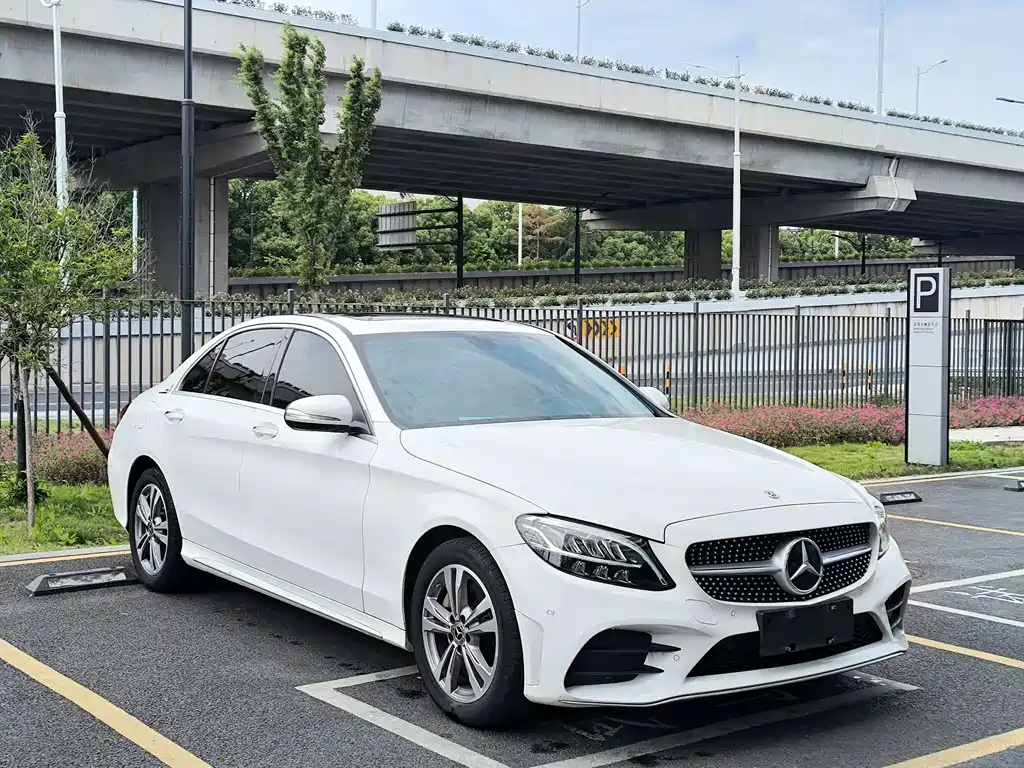 Mercedes-Benz C-Class 2020 — фото 3