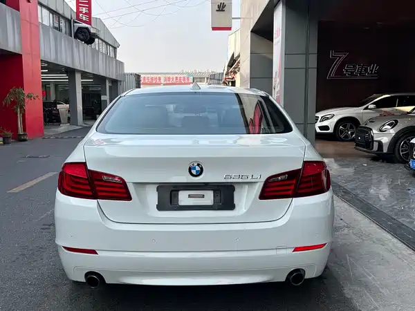 BMW 5 Series 2012