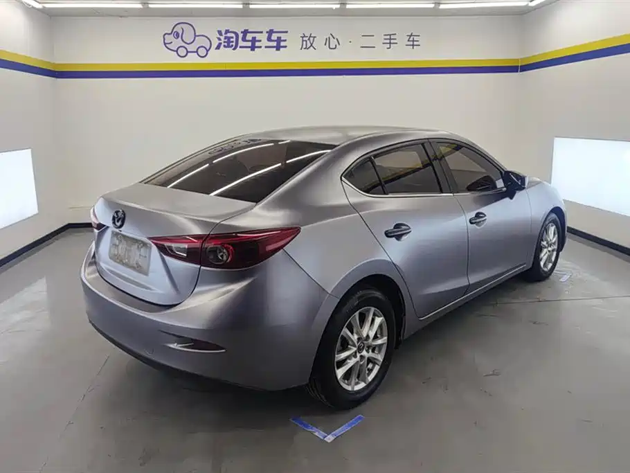 Mazda 3 Axela 2019 — фото 3