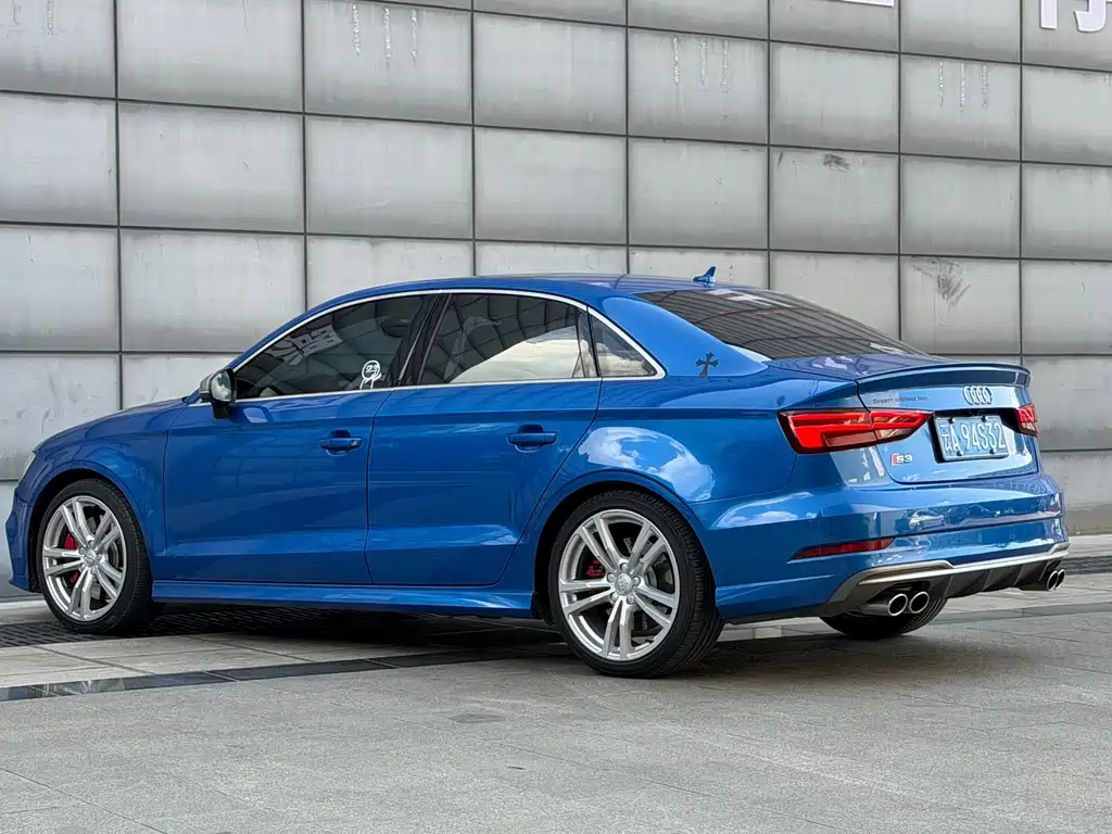 Audi S3 2018 — фото 18