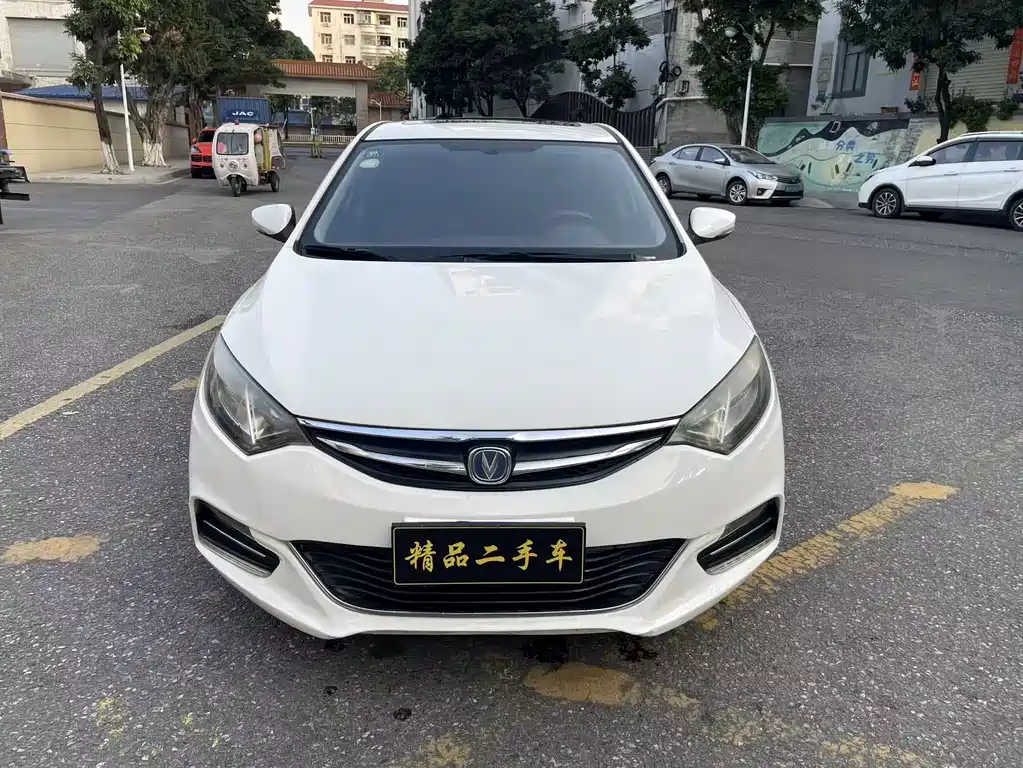 Changan Eado XT 2017 — фото 2