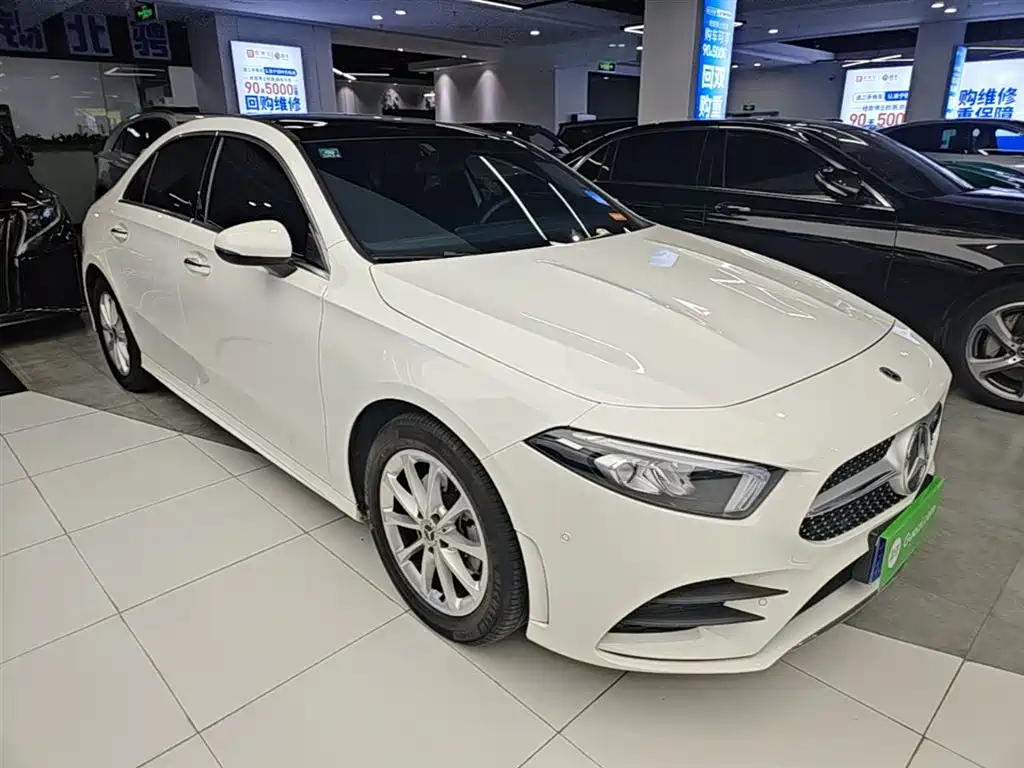 Mercedes-Benz A-Class 2022 — фото 4