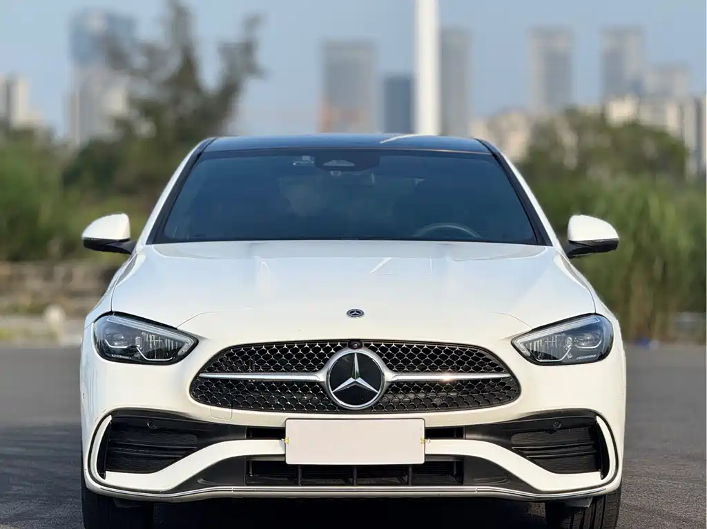 Mercedes-Benz C-Class 2025