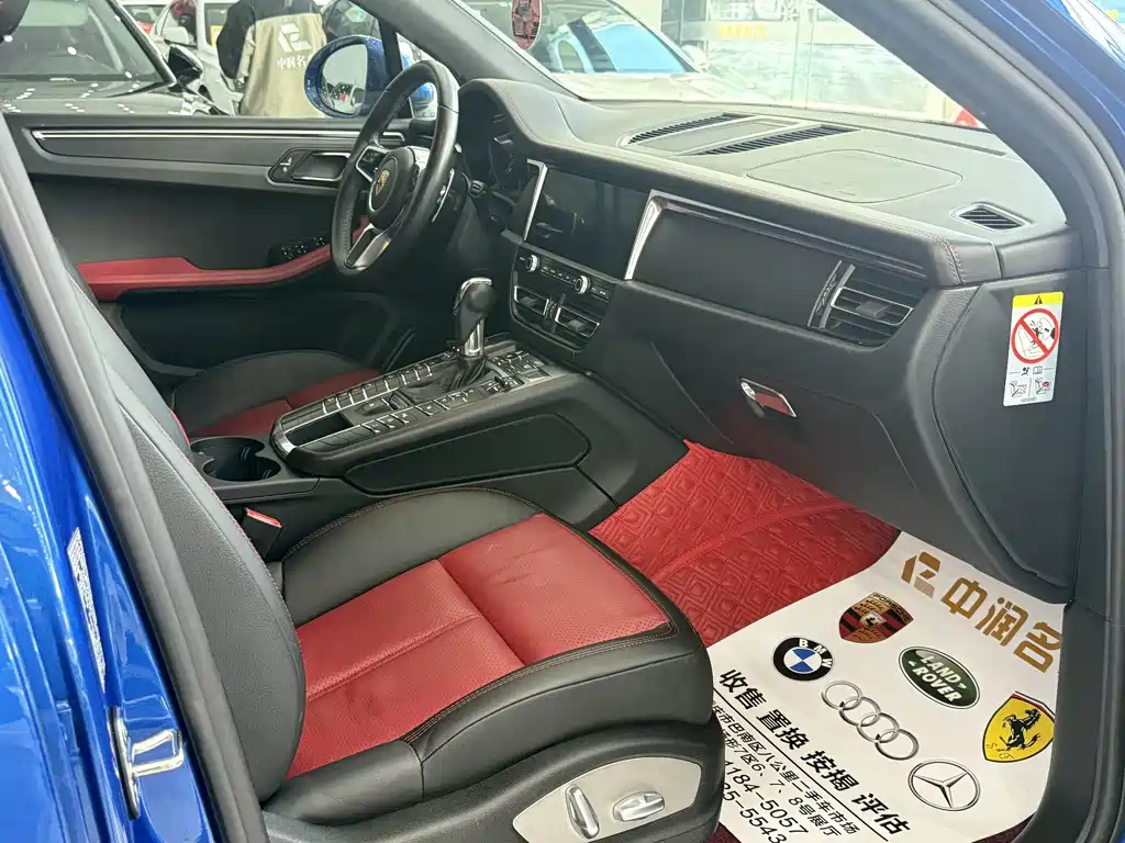 Porsche Macan 2019 — фото 13