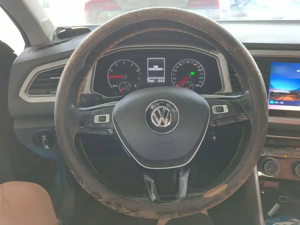 Volkswagen T-Roc 2020 — фото 11