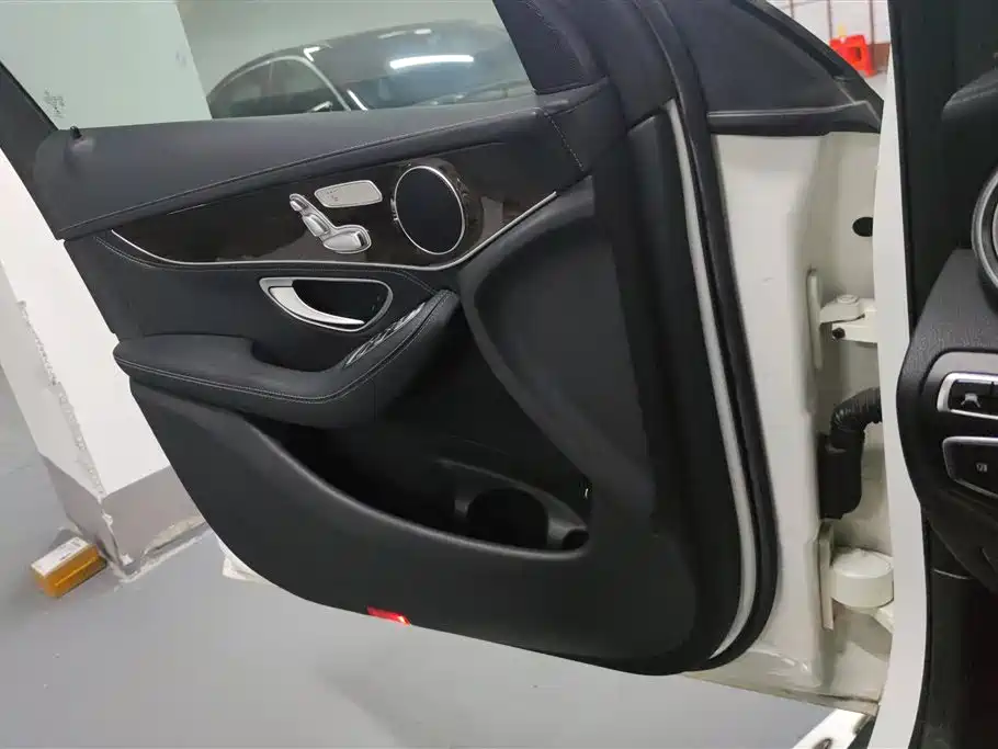 Mercedes-Benz GLC 2016