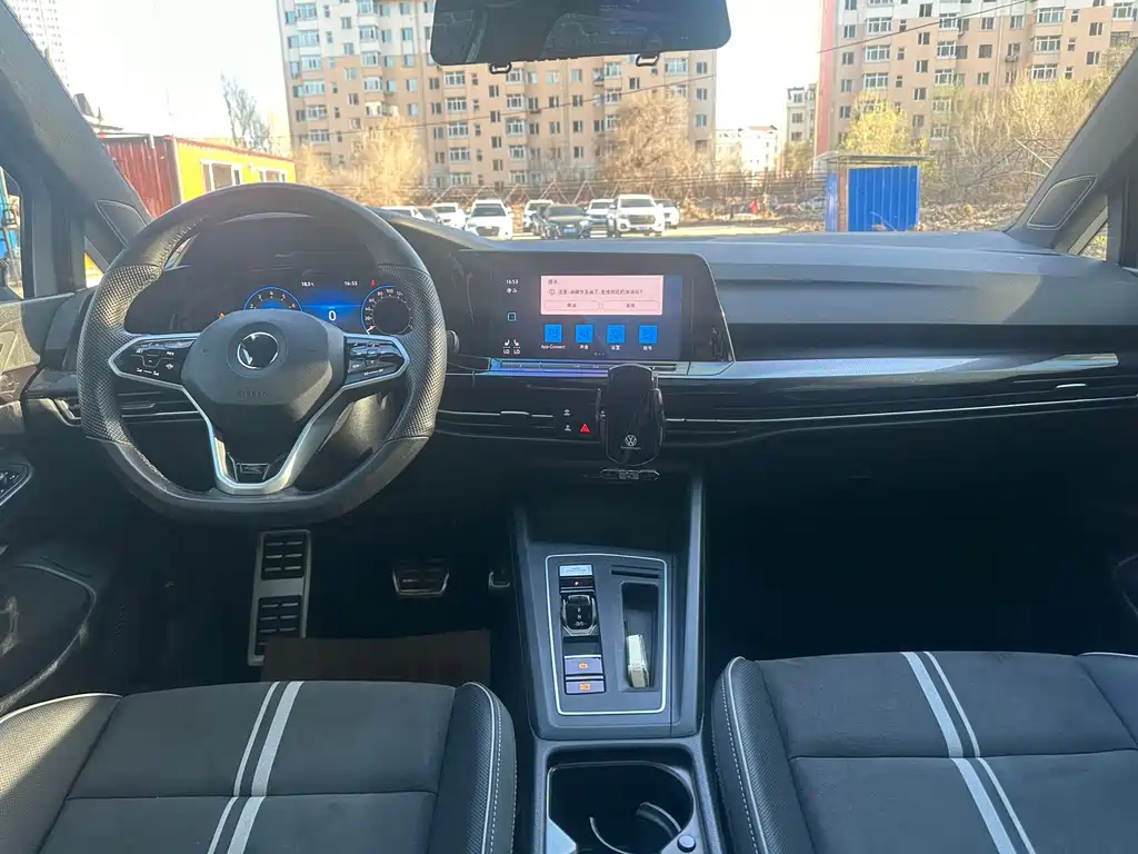 Volkswagen Golf 2023
