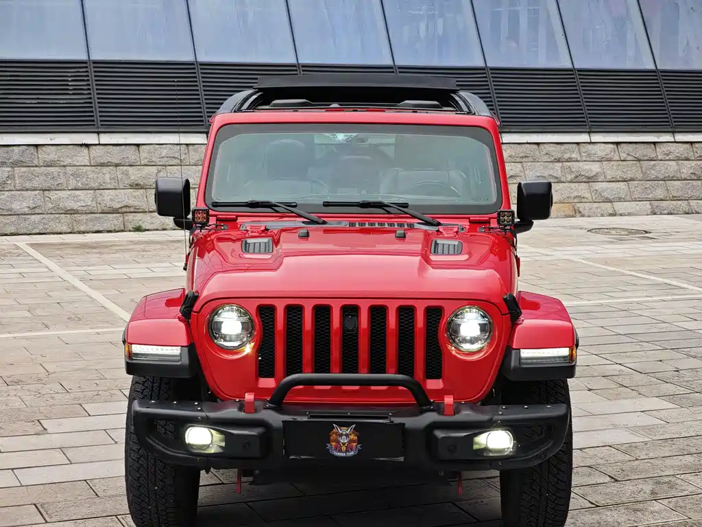 Jeep Wrangler 2020 — фото 2