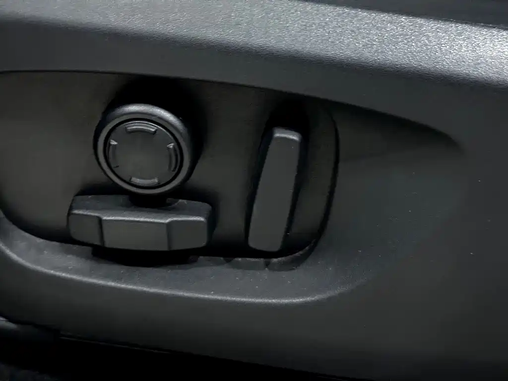 Land Rover Discovery Sport 2016 — фото 15