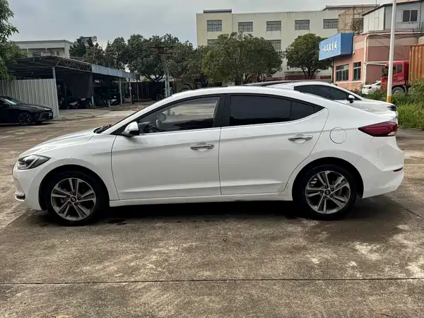 Hyundai Celesta 2016