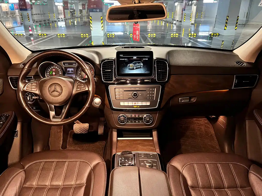 Mercedes-Benz GLE 2016 — фото 11