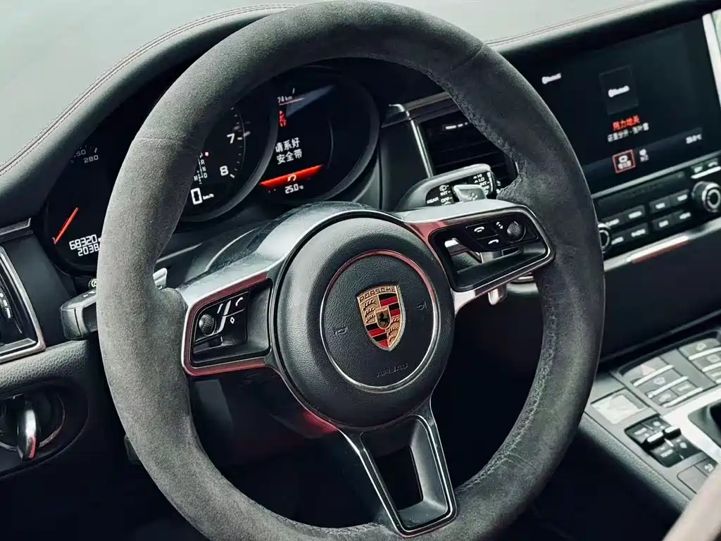 Porsche Macan 2018 — фото 4