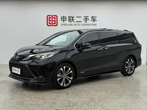 Toyota Granvia 2023
