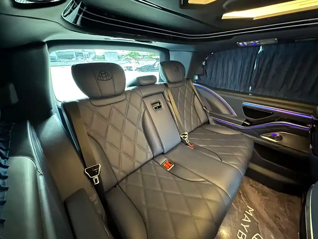 Mercedes-Benz Vito 2023 — фото 10