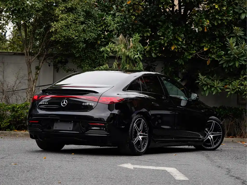 Mercedes-Benz EQE AMG 2024