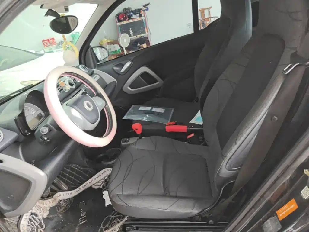 smart fortwo 2016 — фото 15