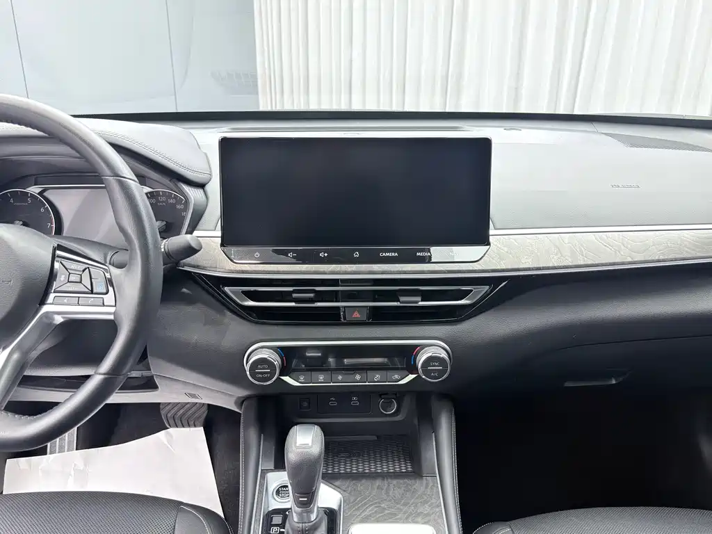 Nissan Teana 2023 — фото 17