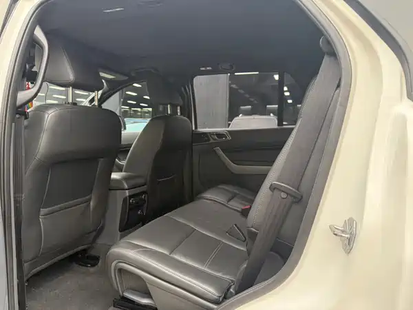Ford Everest 2017