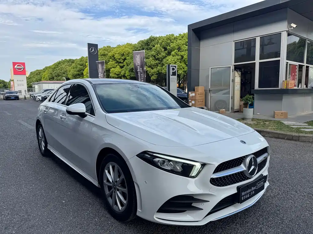 Mercedes-Benz A-Class 2021 — фото 3