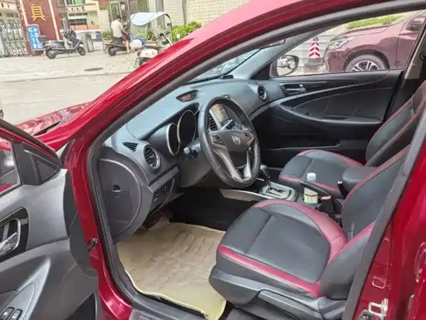 Changan Eado XT 2015