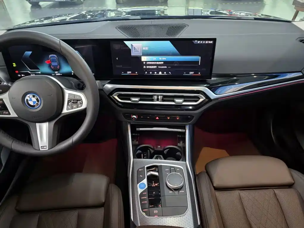 BMW i3 2024 — фото 10