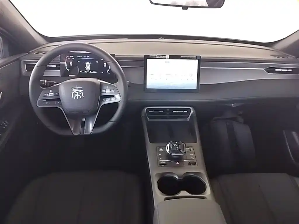 BYD Qin PLUS 2025 — фото 10