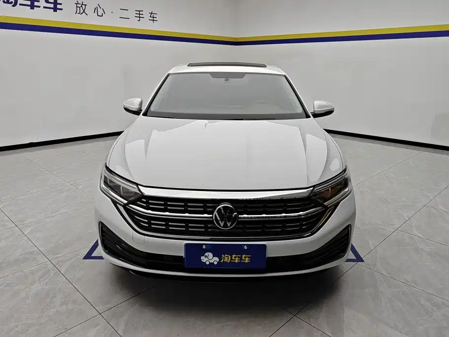 Volkswagen Sagitar 2025