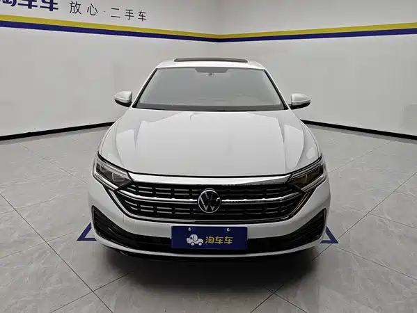 Volkswagen Sagitar 2025