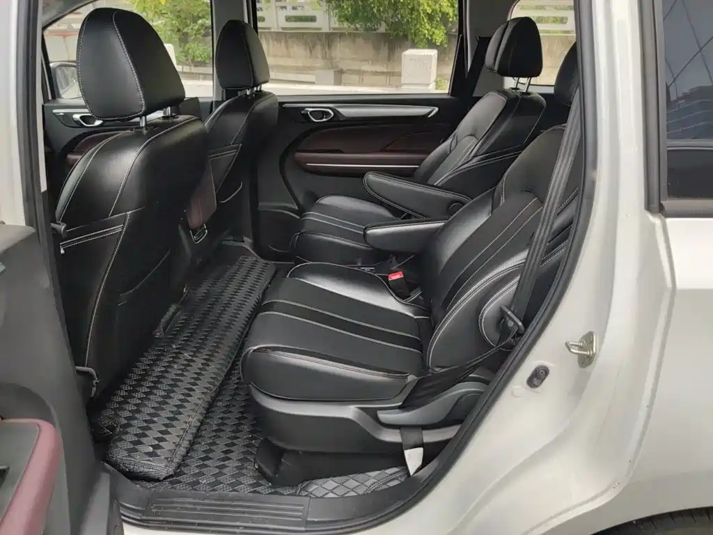 GAC Trumpchi M6 2023 — фото 15