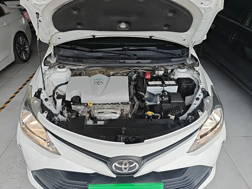Toyota Vios 2017 — фото 20