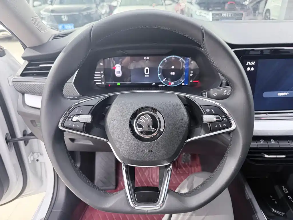 Skoda Octavia 2024 — фото 11