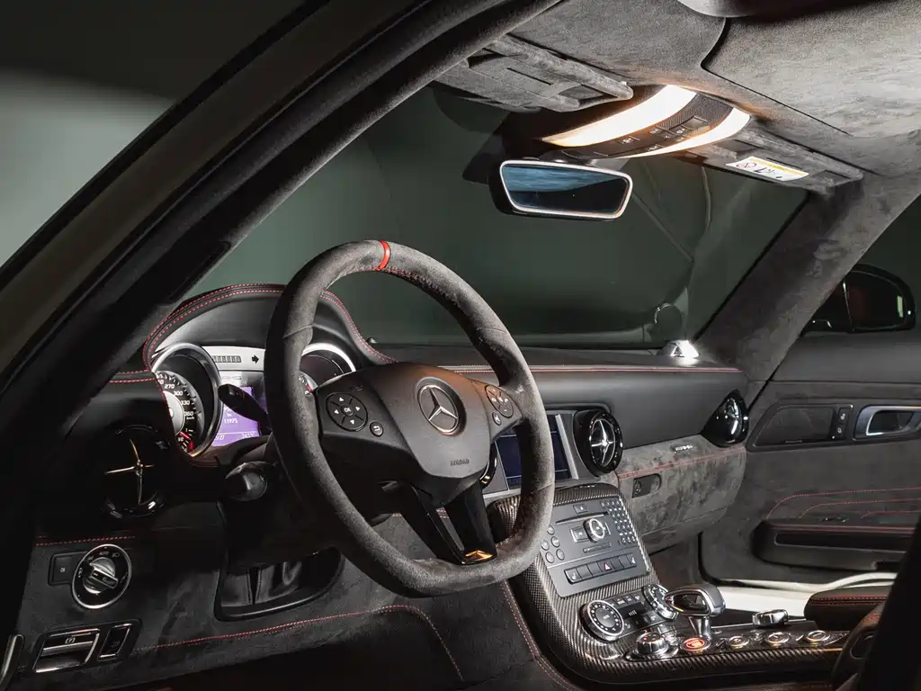 Mercedes-Benz SLS AMG 2014 — фото 18