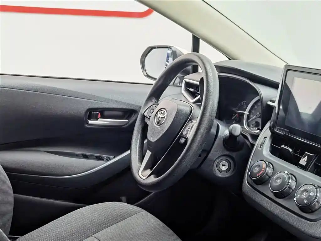 Toyota Corolla 2020 — фото 22