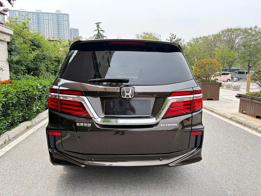 Honda Elysion 2018 — фото 8
