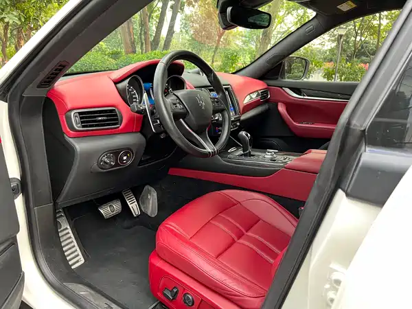Maserati Levante 2016